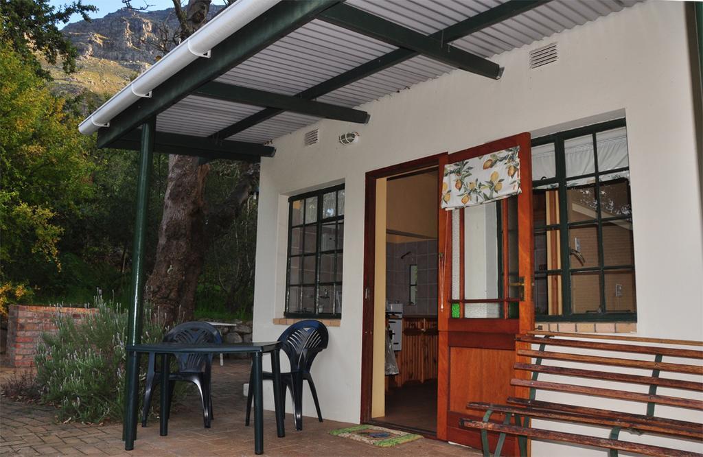 Вилла Kierie Kwaak Self Catering Стелленбос Экстерьер фото