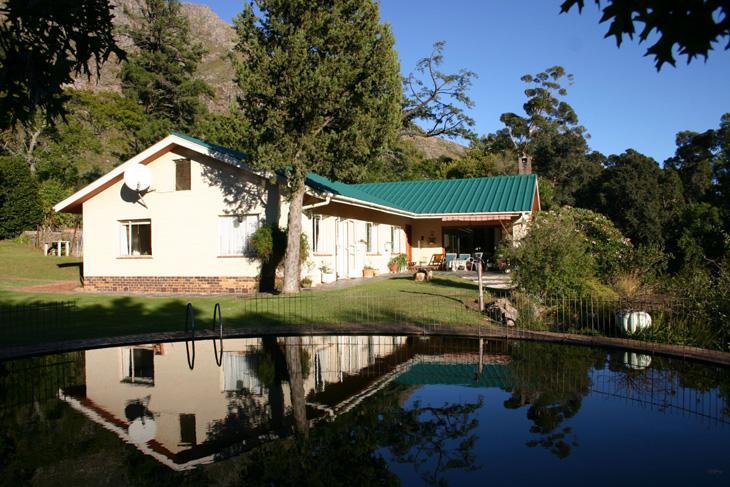 Вилла Kierie Kwaak Self Catering Стелленбос Экстерьер фото